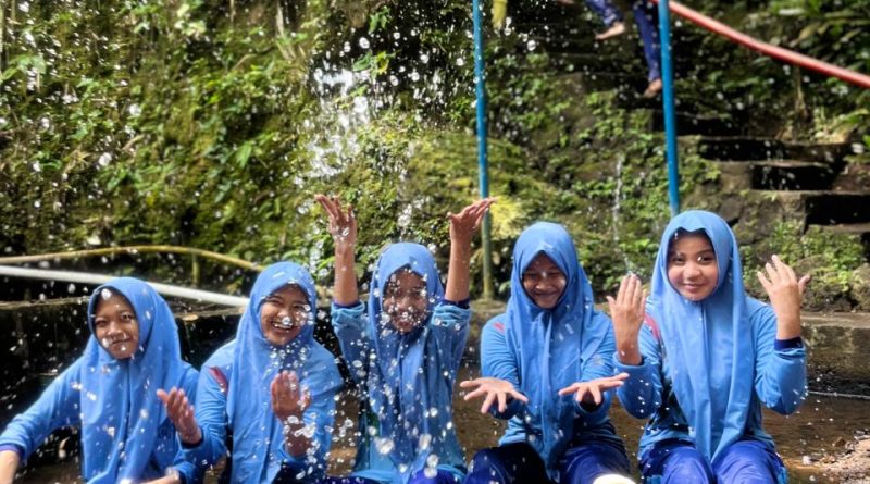 Outbound Kelas IX